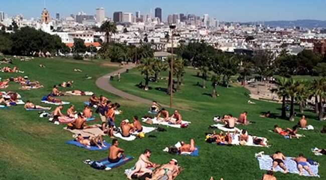 Bask in sun at Dolores Park.jp