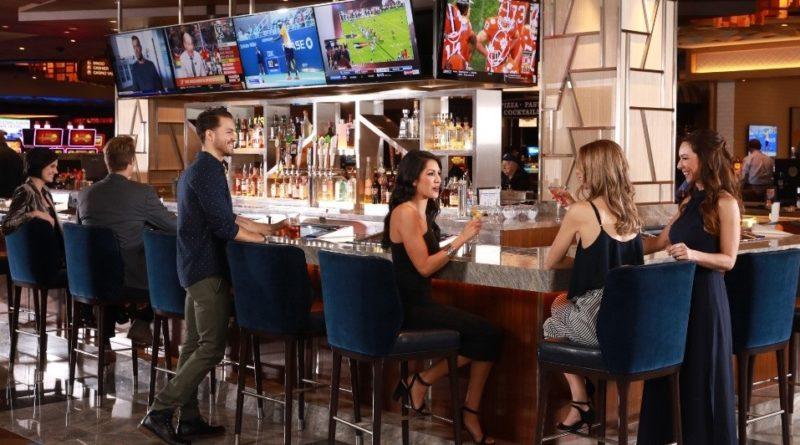 Why People Love Playing At Casinos? Casino bar