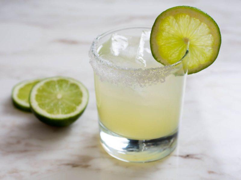 10 Best Summer Drinks for Casino Party Classic Lime