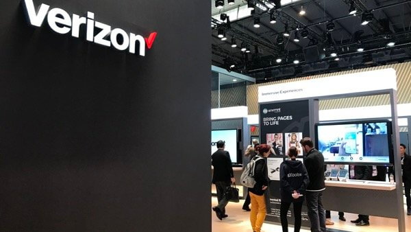 Discover This Year's Best Smartphone Deals smartphone deals