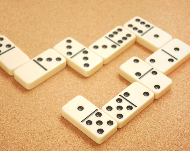 Dominoes