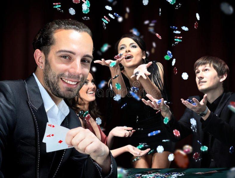 25 Incredible Poker Tips For Women Light environment at poker table