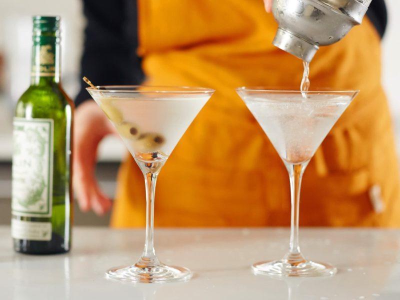 10 Best Summer Drinks for Casino Party Martini drink