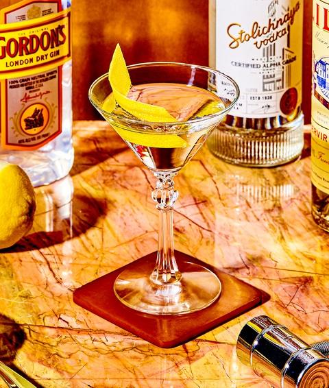 10 Best Summer Drinks for Casino Party Vesper Martini